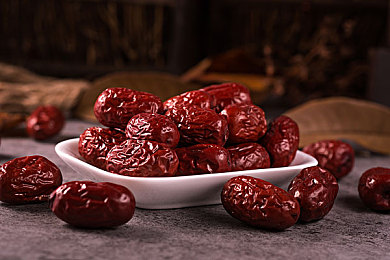 领导在车上弄我的好爽：轻松互动，领导减压新招-1