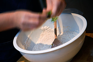 米塔焯出白水了：电竞惊现意外状况，游戏质量引热议-1