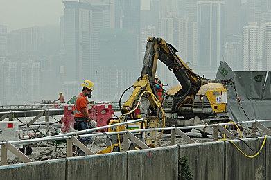 石原莉奈漂亮人妻被强被老头：女神石原莉奈遇袭，真相揭秘-4