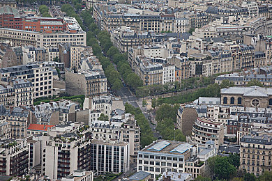 女生学校体罚室挨打：校园暴力再敲警钟，体罚室引争议-1