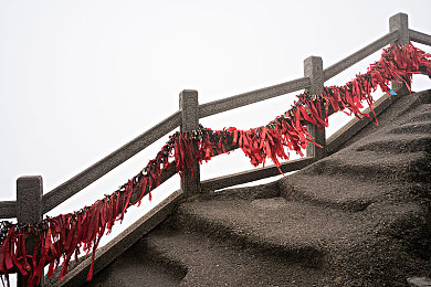 JulieAnn与黑人XXⅩHD：健身达人互动盛宴