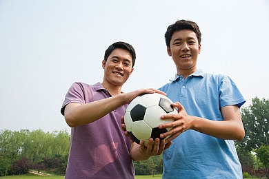 日本真人做爱：网络黑产揭秘：色情视频背后的惊人真相-1