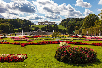 奴役鞭打屁股XXXXX：奇幻大陆激战正酣，新游引玩家狂热追捧-1