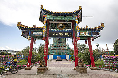 几个男的不戴套 一个女的：性行为防护缺失引关注-1