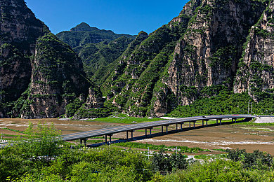 体育生jiji洗澡无打码秘：偷拍风波：体育生隐私成焦点-2