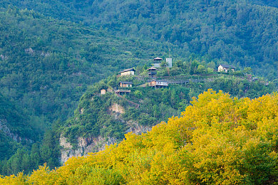 黄漫入口：奇幻冒险之旅，尽在《黄漫入口-1
