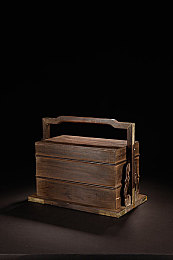 免费AI一键裸体网站：AI裸体应用引争议，隐私安全待解-2