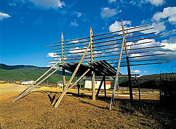 猥琐摄影师sm捆绑裸体女国模：摄影行业的黑暗面揭秘-2