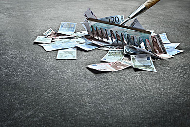 男闺蜜脱我内裤让我爽了：游戏江湖，情动瞬间-2