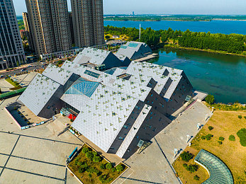 日本少妇春药按摩4-4：奇境游戏，按摩师传奇-2