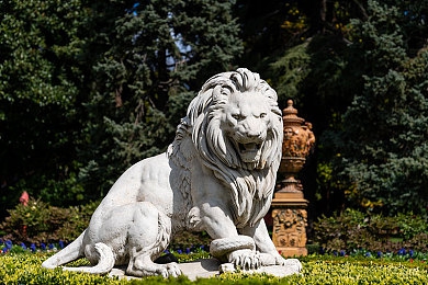 99这里只有:探秘“99这里只有”:互联网新贵崛起之路-3