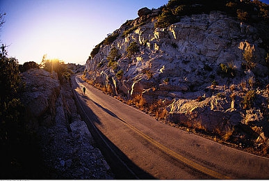 男人和女人在一起肌肌对肌肌：亲密肌肤接触：揭秘男女间神奇的互动秘密-5