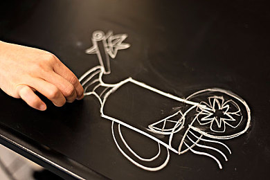 一字马憋着尿练五小时舞蹈：舞蹈极限挑战：五小时一字马憋尿新高度-3