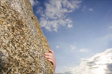 女被 c 扒衣服种草莓软件:奇幻农场,趣味无限,草莓种植大挑战-2